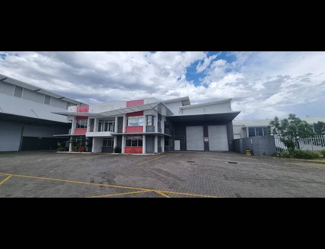 4,209M² WAREHOUSE TO LET IN AIRPORT INDUSTRIA